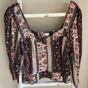 American Eagle Size L Cropped Floral Blouse